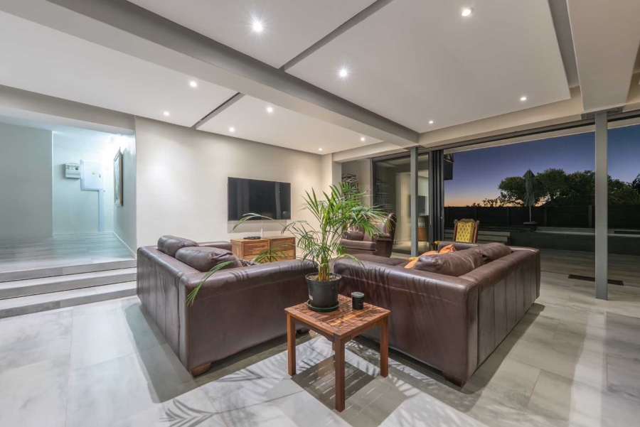 5 Bedroom Property for Sale in Camps Bay Western Cape